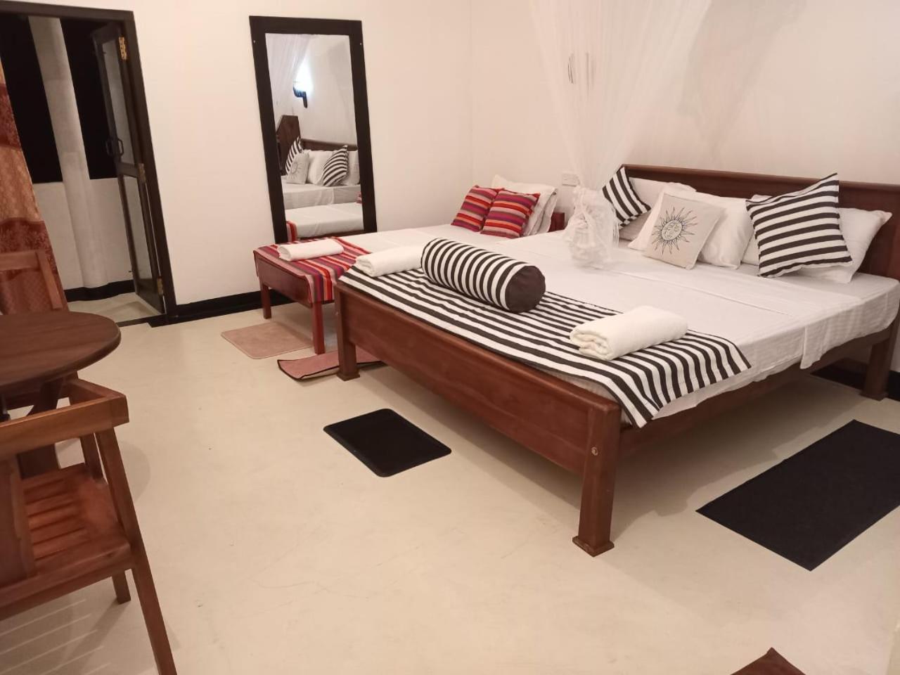 Little Villa Guest House Ahangama Dış mekan fotoğraf
