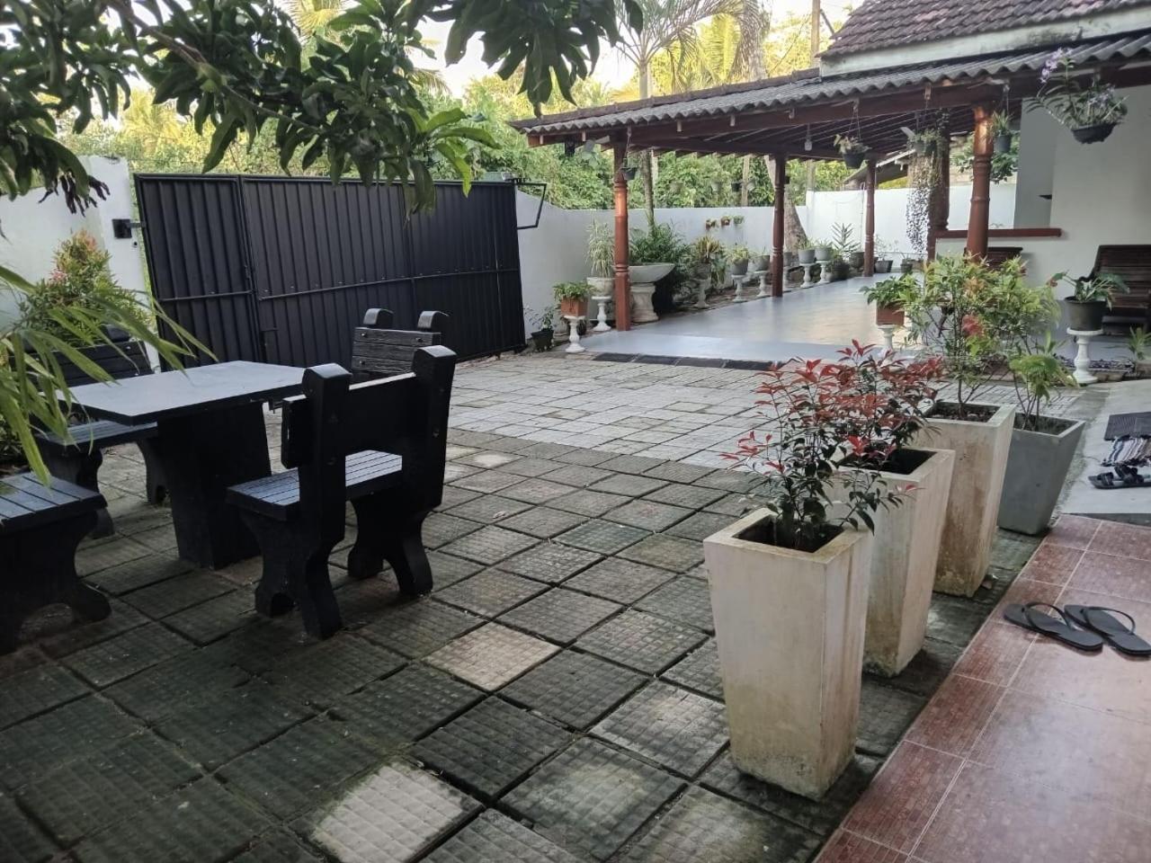Little Villa Guest House Ahangama Oda fotoğraf